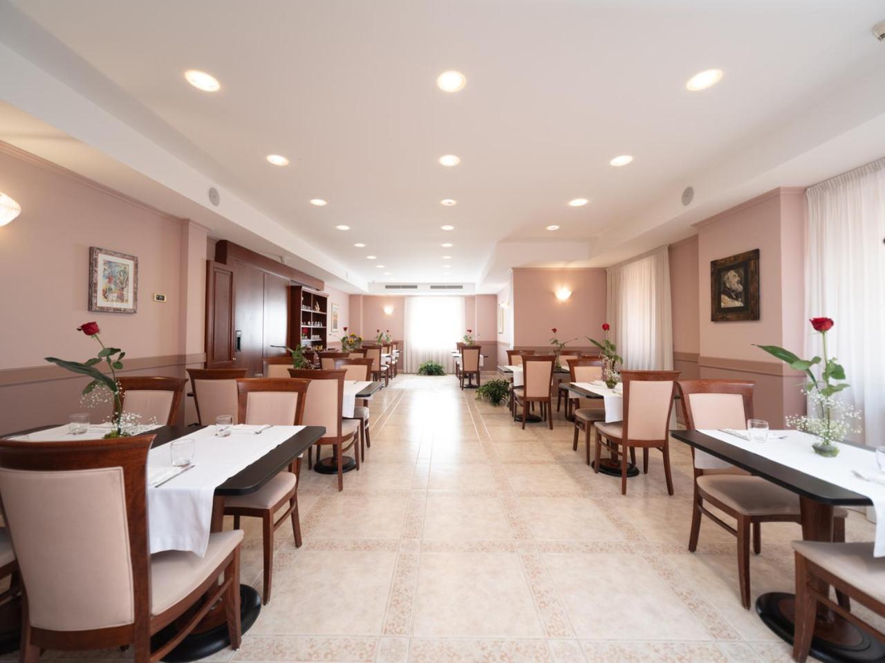 Hotel San Pio San Giovanni Rotondo Ngoại thất bức ảnh