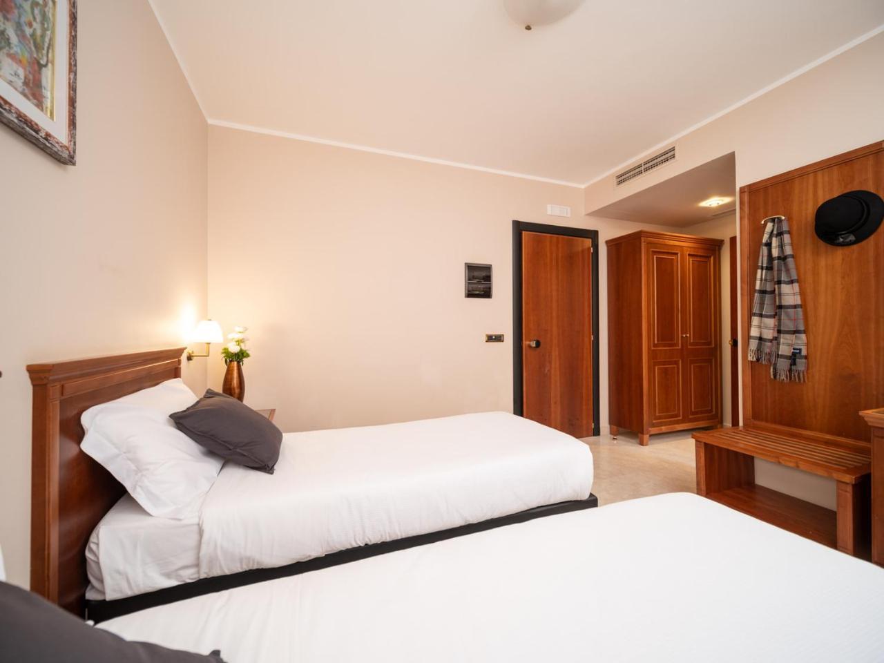 Hotel San Pio San Giovanni Rotondo Ngoại thất bức ảnh
